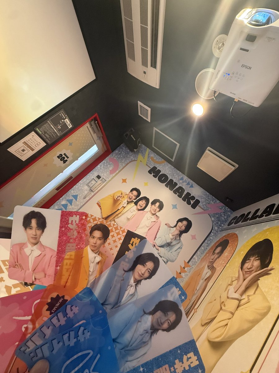 MonaMonarinrin's tweet photo. コラボルーム行ってきました✨️
おヨネちゃんだけ出ず🥲
 #モナキ https://t.co/oiYbbahKHm