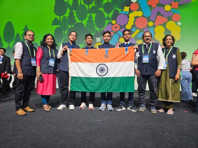 buildertwt's tweet photo. First Physics, now Chemistry and Biology.

At 2026 International Chemistry Olympiad, all four Indians won Golds, India at joint World No. 1., and in biology, we won 1 Gold and 3 Silver

God, this is soooo proud moment.

This is what actual execution looks like on a global level. https://t.co/EjVL0nEntO