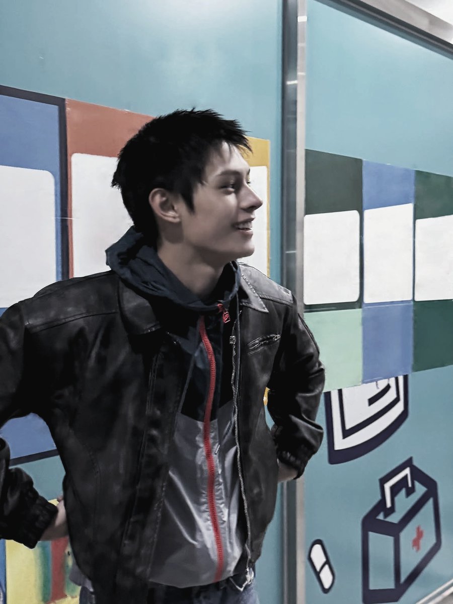 jiameschao's tweet photo. i don't think memories fade because they become less important. they simply make room for new ones, leaving behind only the feelings that mattered most. somehow, those are always enough to bring a smile back. https://t.co/KUIFsGAsGq