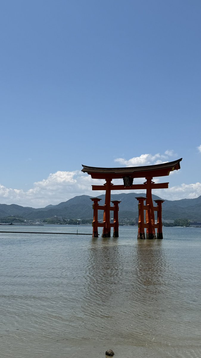 tsukika05's tweet photo. 宮島の海〜🌊
屋良くんも行ったと言ってた^_^
#海の日は屋良の日 https://t.co/rW0QrMV7O2