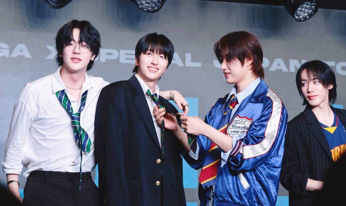 90er0129's tweet photo. 20260720 
OMEGA X SPECIAL JAPAN TOUR LIVE 2026 𝗕𝗟𝗨𝗘 𝗟𝗜𝗚𝗛𝗧 
정말 너무 재미있어요

#OMEGA_X #오메가엑스 https://t.co/JwBQGtInyH