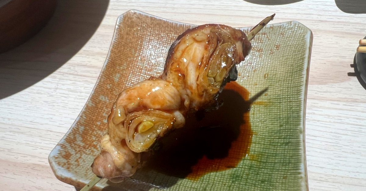 cha_n777's tweet photo. ちょっとええとこの焼き鳥食べたらこれですわ。

ネギまが 
とり、ねぎ、とり、ねぎの交互やなくて、
鶏の身の間に挟まっとる☺️
育ちがよろしおすなぁ☺️ https://t.co/vV1xV6BWgz
