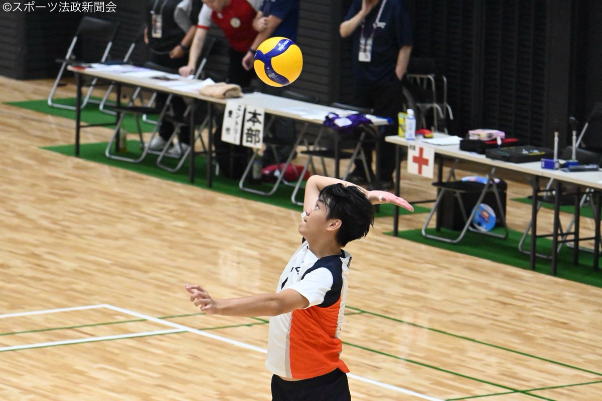 spoho11's tweet photo. 【バレー】《天皇皇后杯東京都予選会 準決勝 対日体大》
▼試合終了
●法大1ー2日体大（25-22、13-25、18-25）
★流れを呼び込むことができず準決勝で敗れ、2年連続優勝とはならなかった
#法政 #バレーボール https://t.co/JD0Y1jNKWq