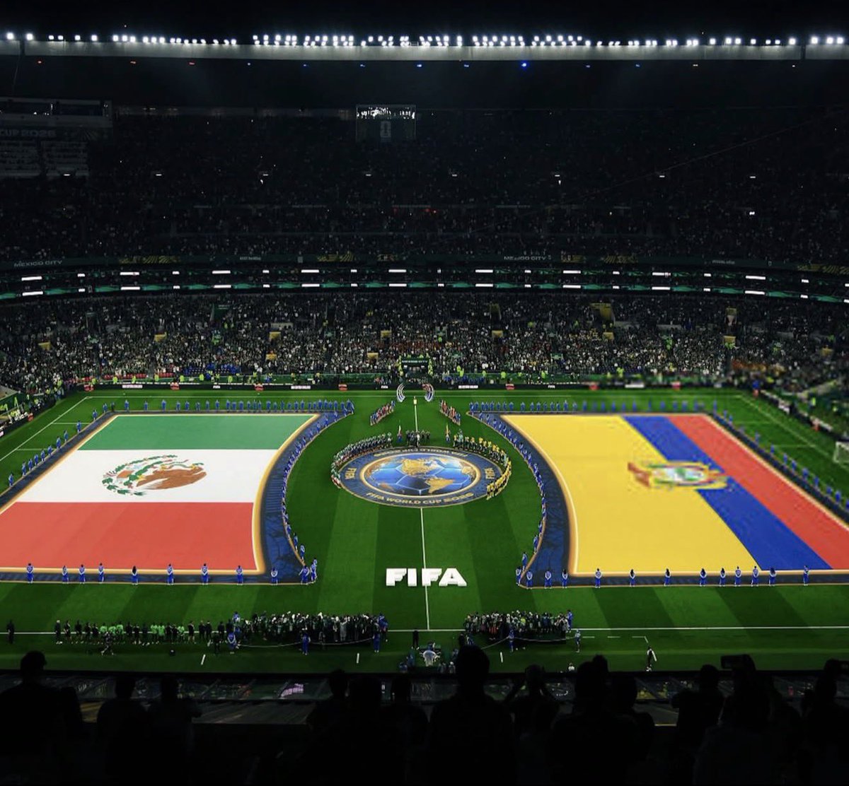 Gravvy 🇲🇽 tweet media