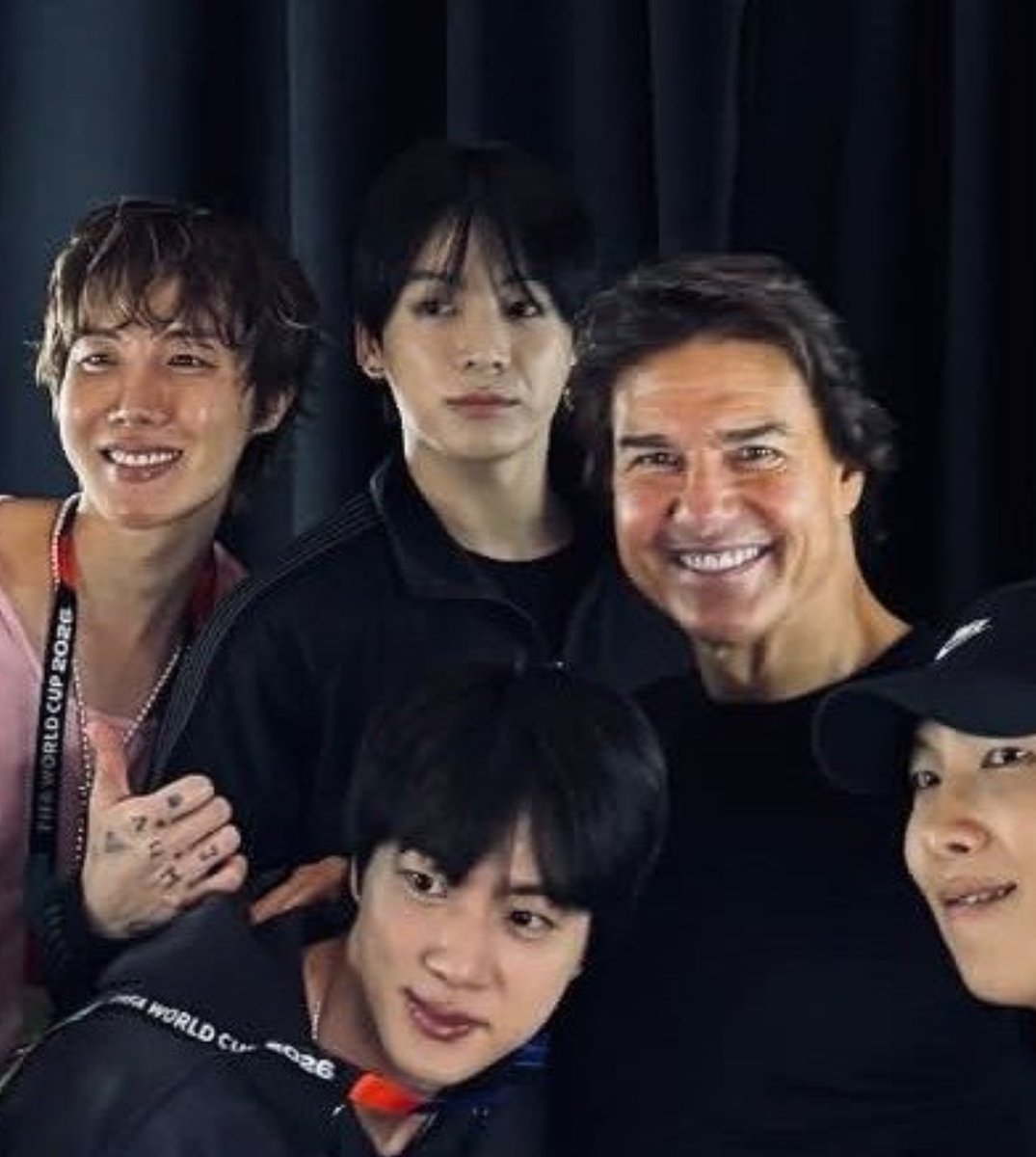 loveforku's tweet photo. jungkook with tom cruise https://t.co/FqOXOWW5ka