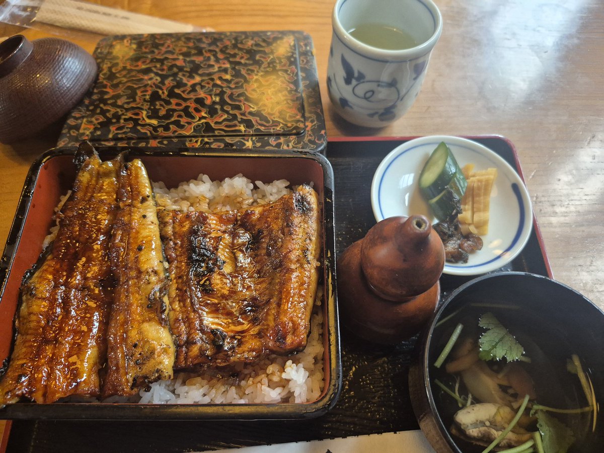 unata_masa's tweet photo. #四万温泉
#くれない

梅雨明けをして
夏本番
温泉三昧からの
スタミナ補給

そして、河原の湯
汗が止まらない
やっぱこれもいい https://t.co/h8vSNt6tzu