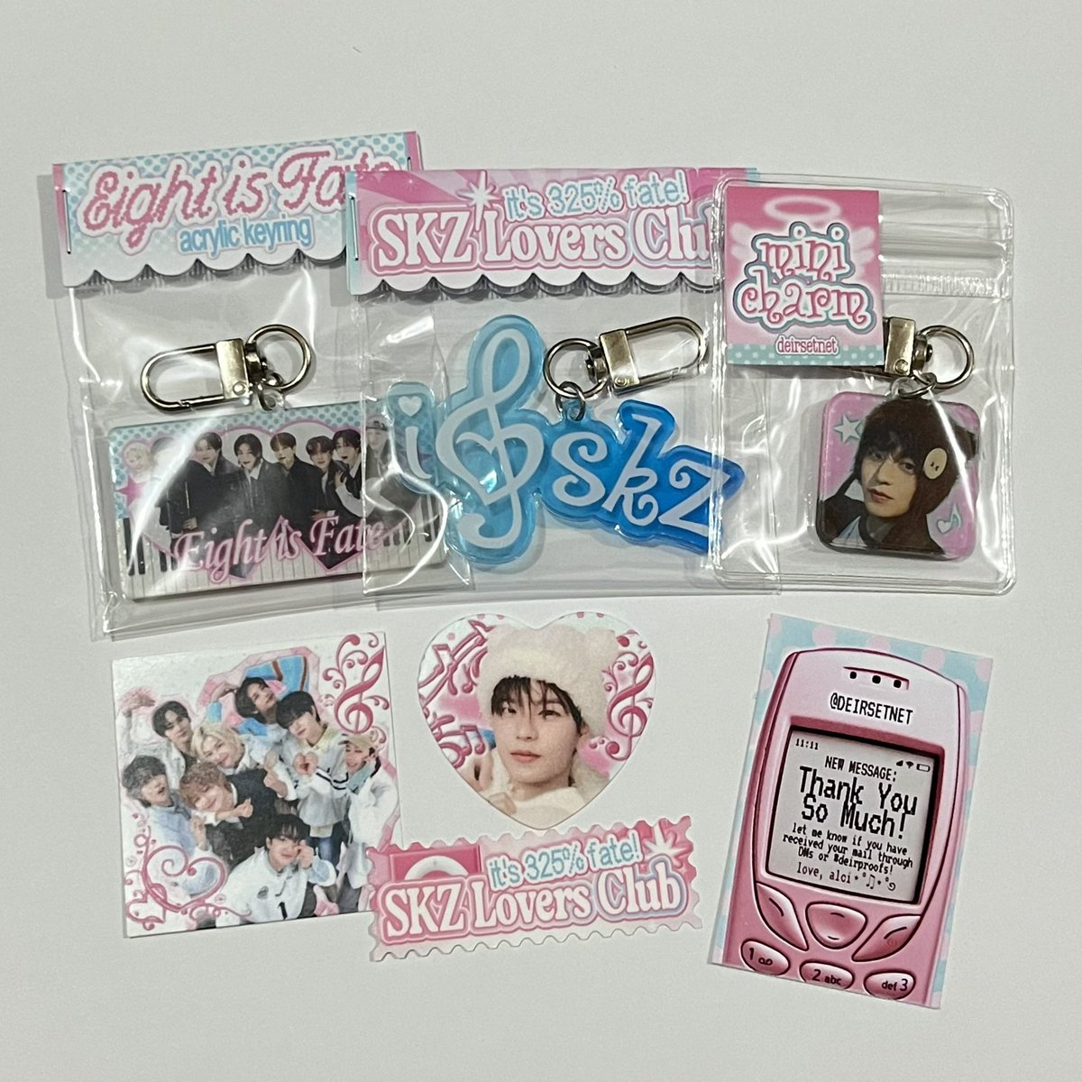 reieieiii's tweet photo. such cute items from @deirsetnet !! i ๐ฉต ur designs sm, my bag strap is gonna be full of ur keyrings >< thank u also for the pillow keychain freebie from yesterday's cseeee! can't wait to order from ur next coll! ๐ถ๐ฉท
#deirproofs https://t.co/fFBSGpXXKY