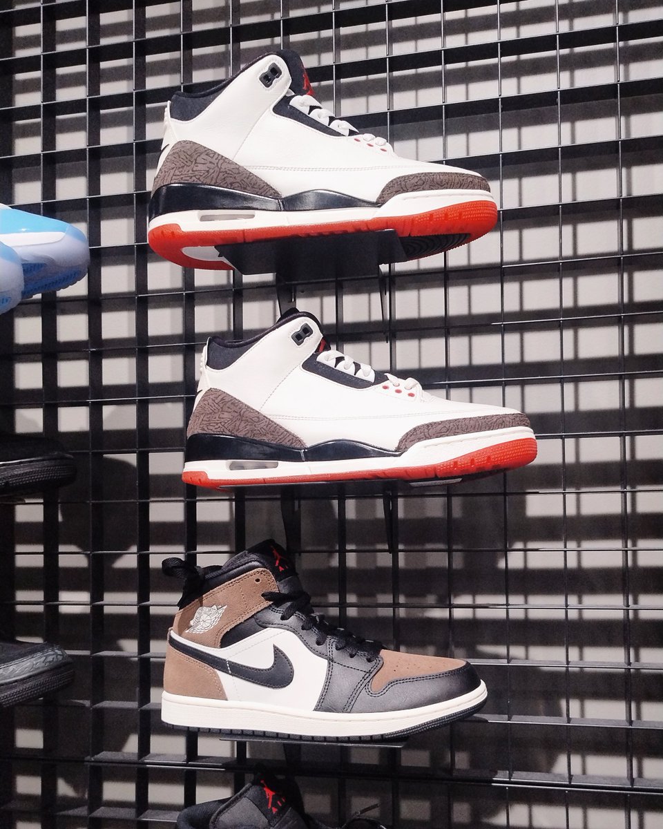 EdieMaar's tweet photo. Damn, I think I might get some Jordans next time around lol 👀🔥 https://t.co/1IKtP5Z1Tw
