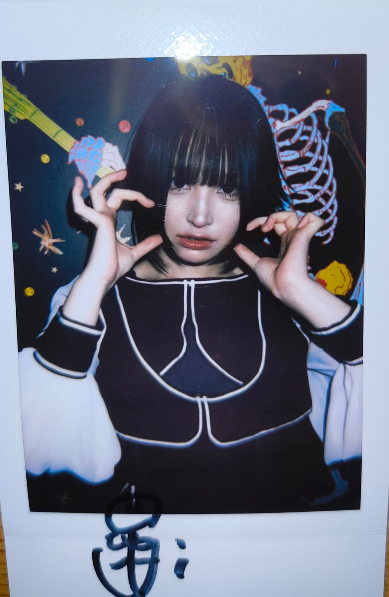M0E_0TK's tweet photo. 集合、集団コーデ！？って気づいてもらえてうれしかった！！！みんなに2年間ありがとうって言えてよかった。ランチェキも可愛すぎる、このお洋服本当にかわいい https://t.co/Aoo8uOrc1t