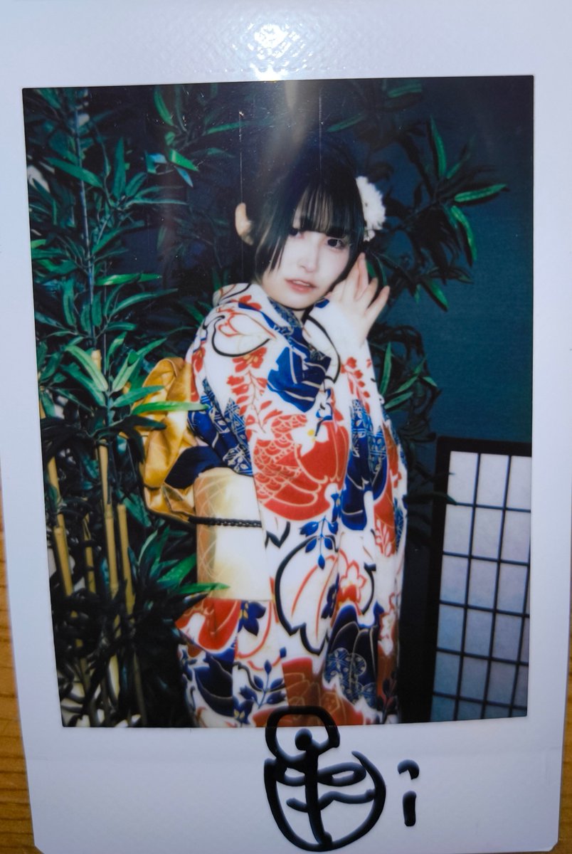 M0E_0TK's tweet photo. 集合、集団コーデ！？って気づいてもらえてうれしかった！！！みんなに2年間ありがとうって言えてよかった。ランチェキも可愛すぎる、このお洋服本当にかわいい https://t.co/Aoo8uOrc1t