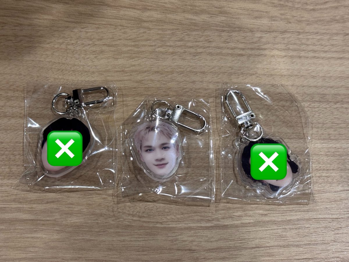 _otaku_star_'s tweet photo. JO1 JO1DERSHOW 永縁 EIEN FINAL ラントレ トレカ カプセルトイ ガチャ 交換

【譲】金城 162 、画像 河野 川西 豆原 白岩 與那城 佐藤
　顔面アクキー ペットボトルキャップ ステッカー

【求】同種木全

顔アクキー開、閉違い可能
過去ツイにある【求】トレカとステッカーの交換可能
本日開演前会場内にて手渡しのみ
#JO1交換