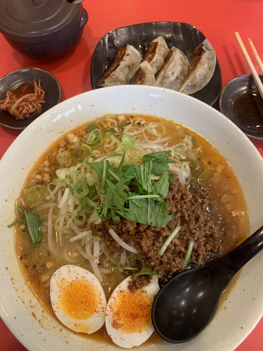 HIMA2busi's tweet photo. うっめぇ〜うっめぇ〜
たーんたーんめーん！ https://t.co/AcmVGtGRoZ
