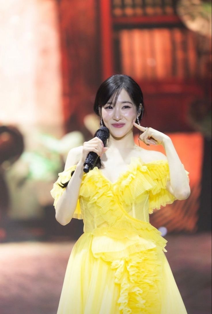 mi0_xo's tweet photo. 이제부터 미녀와 야수 주인공 이름은 벨 아니고 티파니인 걸로..... https://t.co/yAKG4bYlEH
