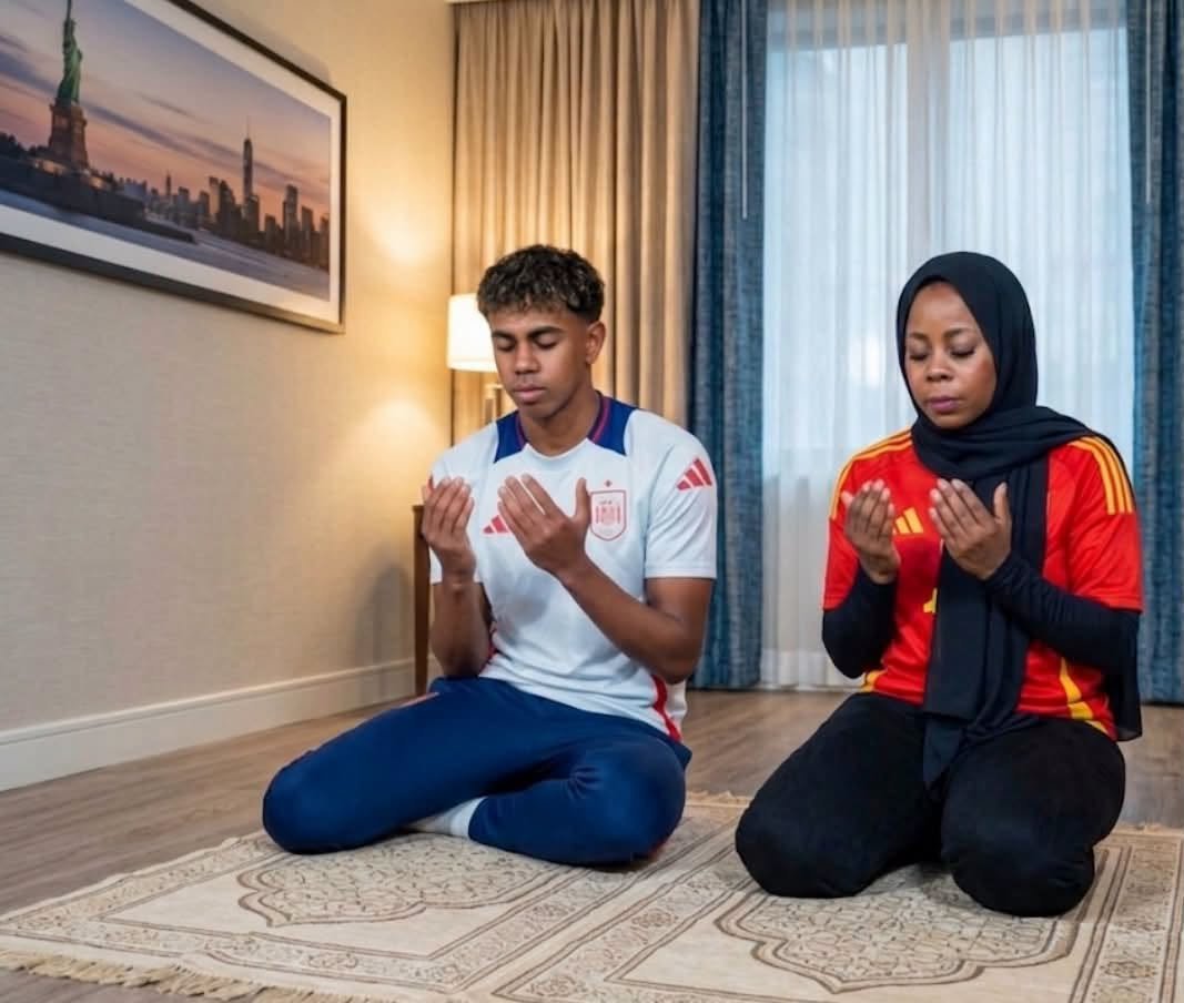 AhmadX_Official's tweet photo. A beautiful moment of faith has touched many hearts. Spanish football star Lamine Yamal was seen making supplication with his mother Sheila Ebana after prayer in their hotel room.

Before the final match, his mother shared her hopes and prayers, expressing her trust in God and her dream of seeing her son lift the World Cup trophy. She thanked people around the world who have been praying for Lamine Yamal's success and Spain's victory, saying she believes every sincere prayer is heard.

Behind every dream is often a mother's love, sacrifice and countless prayers.
