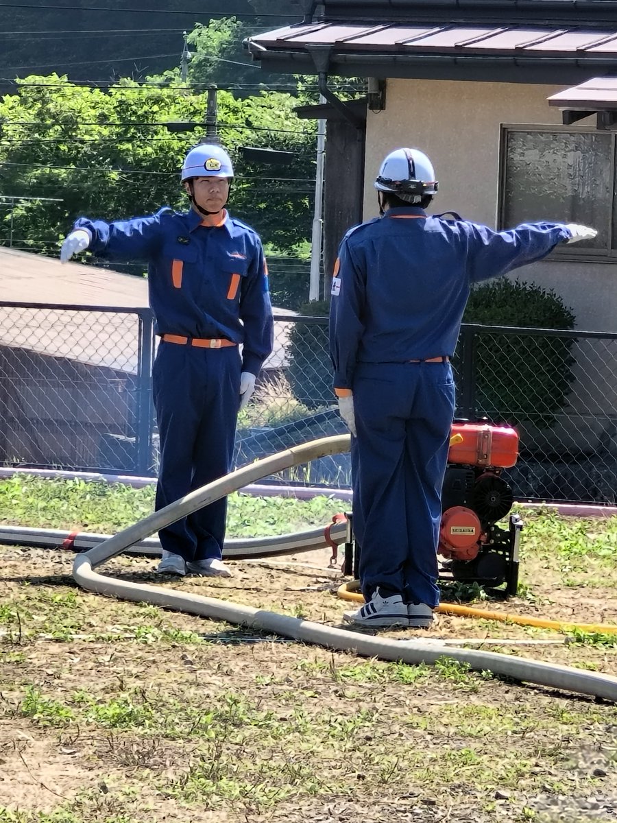 tbundan1's tweet photo. 7月19日に分団操法大会を実施しました。
講習会、早朝練習と訓練を重ね、優勝チームを筆頭に全チーム素晴らしい操法が出来ました。
大会を通じて得た知識と技術で今後もより一層地域の安心安全に努めてまいります。 https://t.co/4mQRWHZ4h0