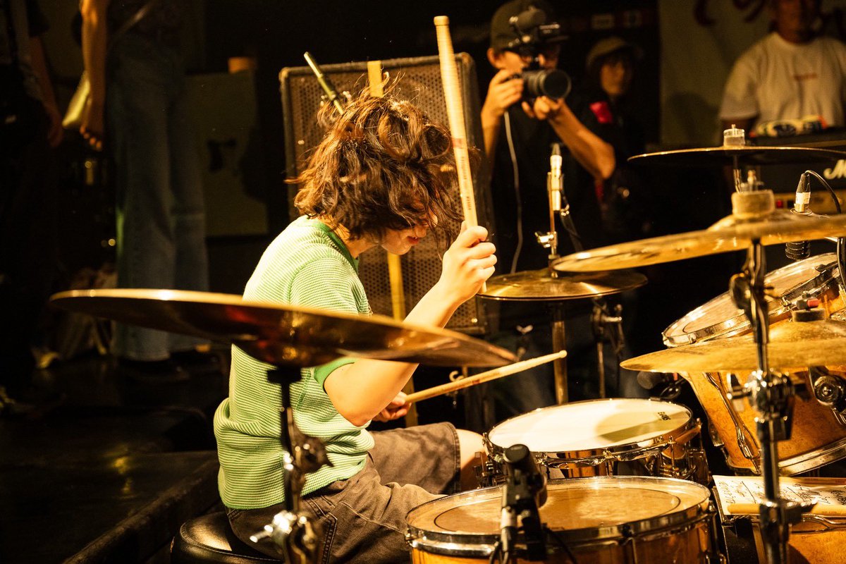 hotate1215's tweet photo. 昨日は八王子Match Vox！
見に来てくれた皆さんありがとうございました！
そして飲んだくれday&amp;night、5周年おめでとう！！

愛に溢れた幸せな１日だった🍻
ずっと最高の時間が流れてて、こういう1日を作れる飲んだくれ流石でした！！
めちゃくちゃ楽しかった、改めてありがとう！！

写真@seina_fr https://t.co/yjcVQhOj0M