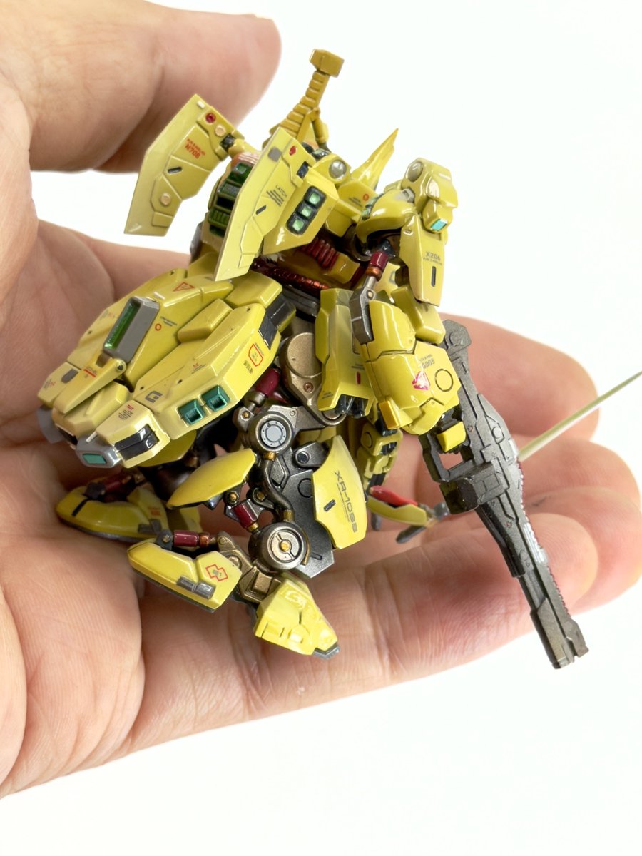 OtogunC's tweet photo. 暑い日が続きますがアーティファクトからジ・オを。このモデルはグロスコートモデルで一部パールをいれてあります。ディテールや塗り分けはいつもの感じで。アーティファクトの中ではかなり大きな部類。

＃ガンプラ
＃プラモデルライフ
＃ガンダムアーティファクト
＃gunpla https://t.co/RN9V7pOzFa
