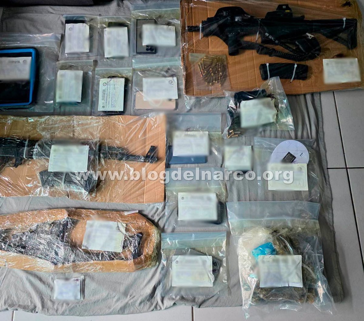 blogdelnarcomex's tweet photo. En Nayarit fueron detenidos 10 Sicarios del CJNG, entre ellos José Guadalupe Ahumada Villegas el "M4" un operador de alto perfil, LEE MÁS AQUÍ 👇👉 https://t.co/RxfFI6hcAC https://t.co/phxczwv17x
