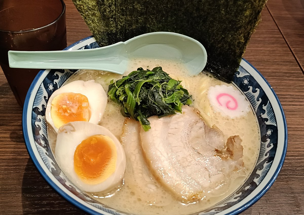 ham_hamkou's tweet photo. 🍜🍥 https://t.co/dG6pHxTnc4