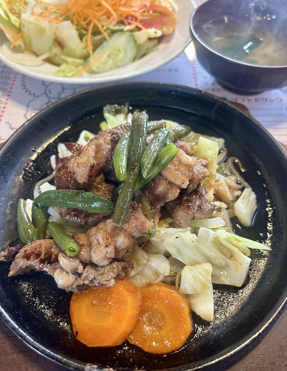 Smallmount51381's tweet photo. 野菜と肉〜😃 https://t.co/Cuqv0bFTvD