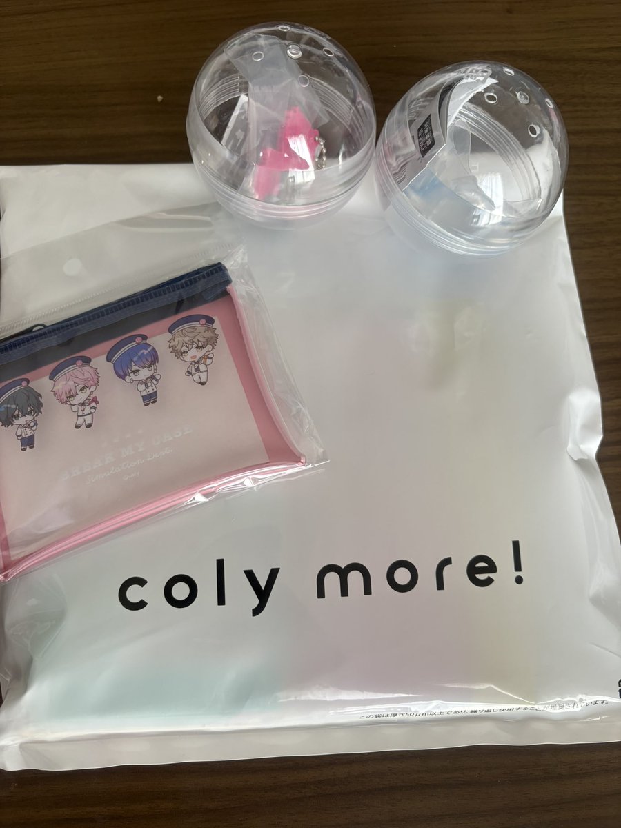 wat9305fri's tweet photo. coly more!行ってきたー🥹
沢山グッズ買ってもらいました🥲🩷
ブレマイで推しが出来てから中毒性がほんまにやばい、、、🤦‍♀️🫠

昨日違うところでガチャ見つけられなかったから出会えて嬉しい🥰

グッズ大事にしたいです、、⭐️
曲もビジュも神だよね〜🦋 https://t.co/I6jFyzhJ3W