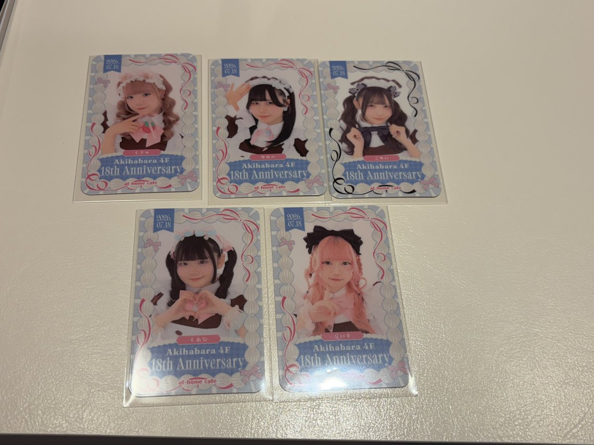lovelychu___'s tweet photo. あっとほぉーむカフェ 4階18周年トレカ 交換
求)らぶり/もかろ(緩く) /🍬350
らぶりちゃん優先で探しています(><)
譲)らいす ゆめの こゆい もあな もきゅ

郵送または本日15時頃秋葉原手渡し https://t.co/2YfxF2svQu
