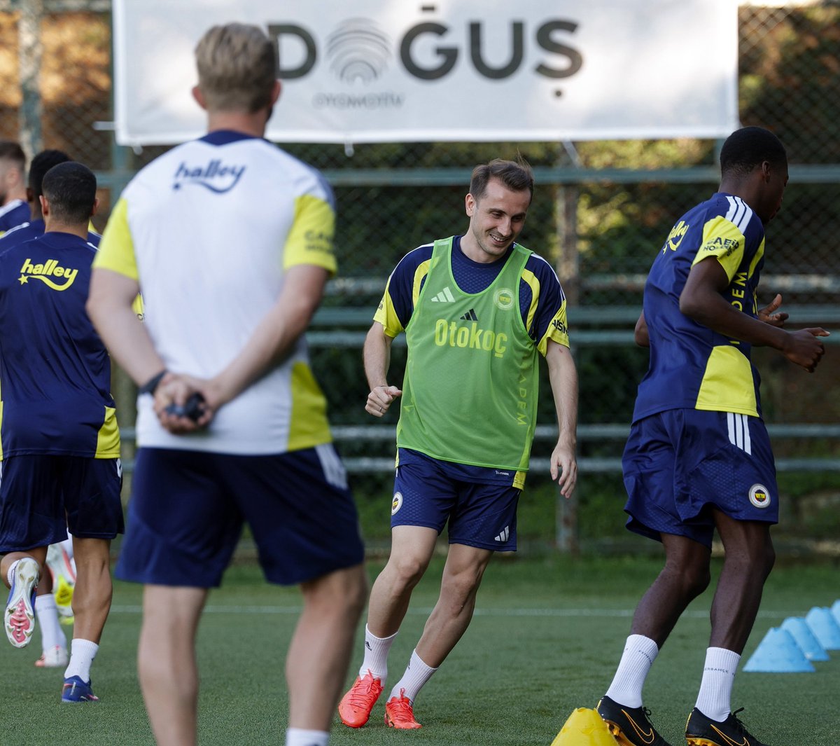 Fener Global tweet media