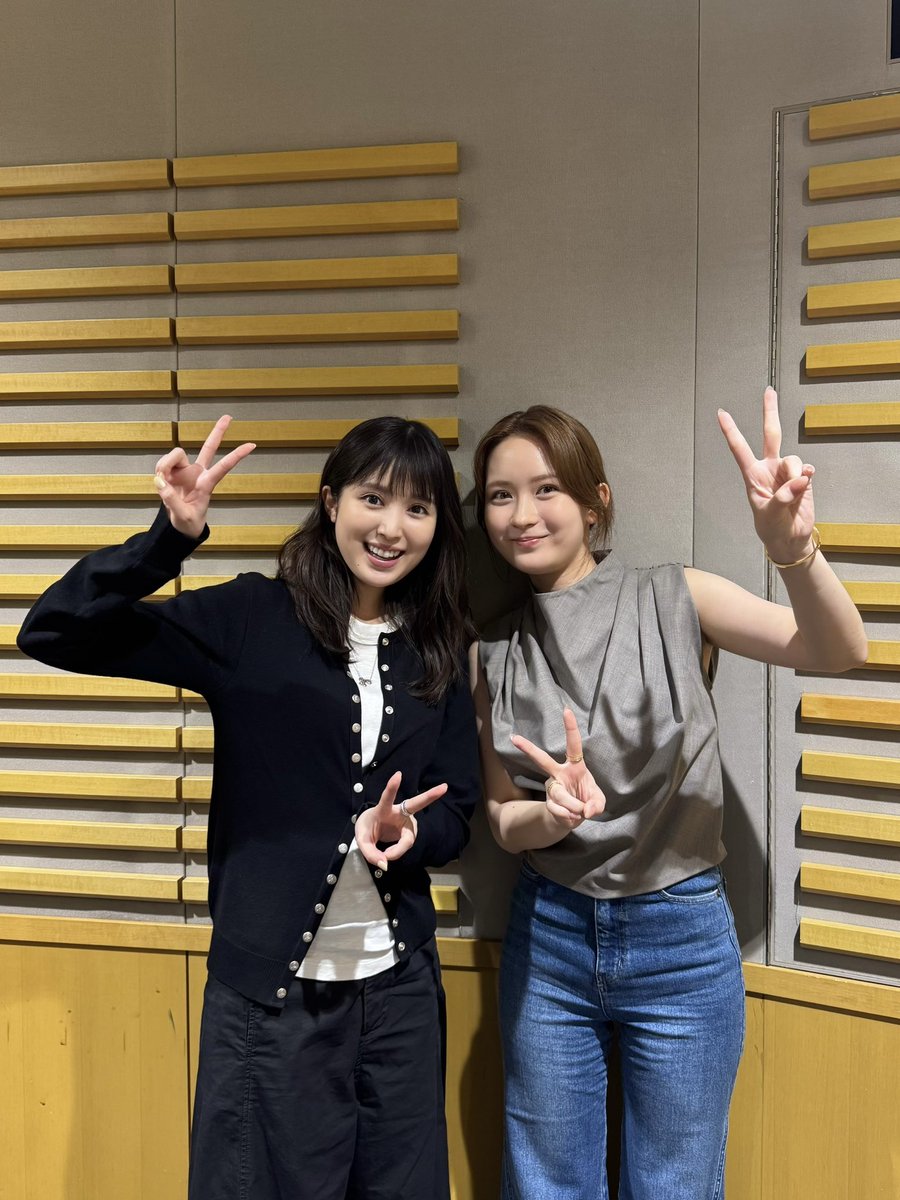r_fukumoto_toho's tweet photo. ／
📻みなさま！
＼
本日7/20（月）18時50分〜
ニッポン放送「TMEIC presents畑芽育とFUNTime」📣
今週も畑芽育さんのラジオにゲスト出演ささていただきました🌻✨今回は番組オリジナルのプロフィール帳を書かせていただきました！ぜひお聴きください🫶🏻

🔗 https://t.co/WVFWkDz0c5

#はためいとふぁん
#福本莉子幕らじ