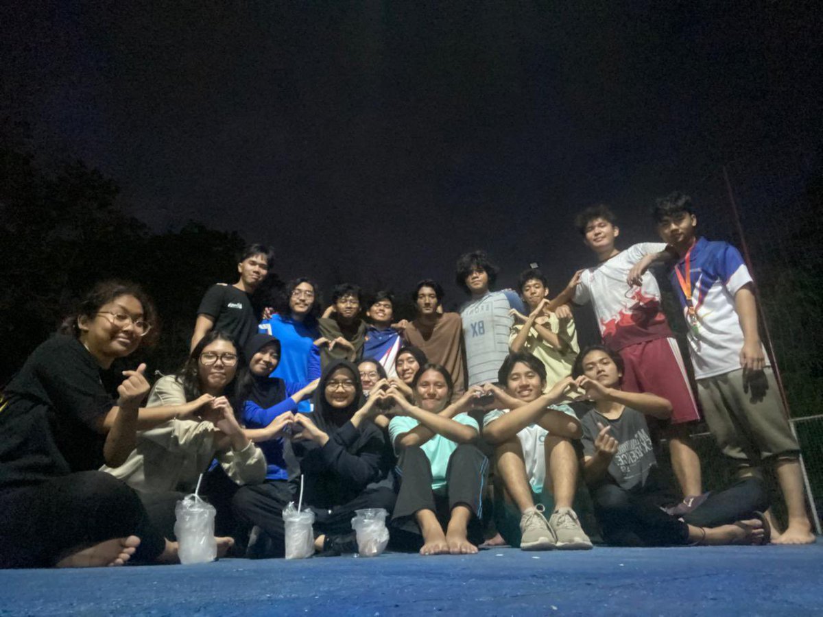 mwjadibatu's tweet photo. Yok masuk UBV ITB 😍😍🥰🥰ukm ter greenflag trus bonding abiezz karna kita suka hang out smpe malem WKWK https://t.co/EKbzdIBxoS