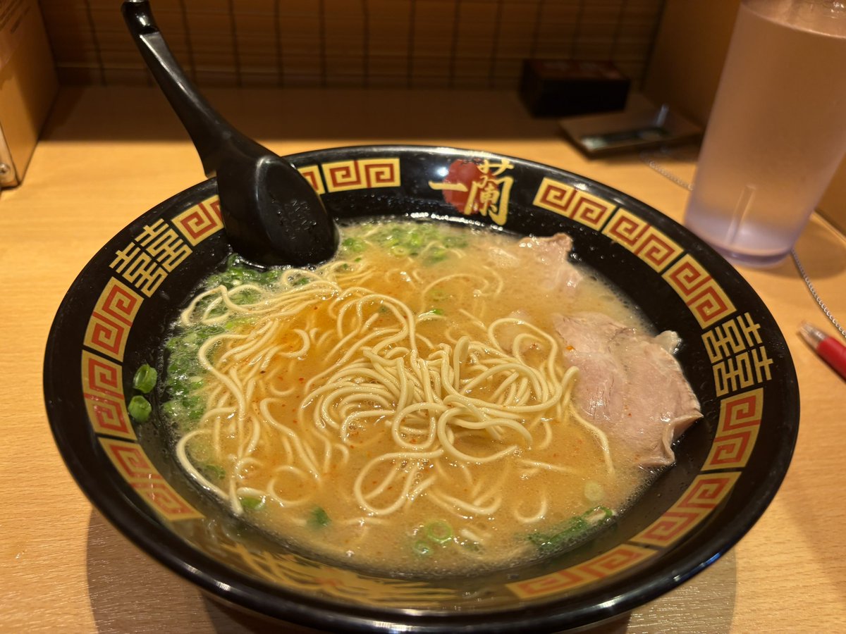 subaru79101's tweet photo. #らうめんの人
#２０２６年５３杯目
#一蘭
#たまに食べたくなる
#意外と空いてた
#一緒にラーメン行きませんか？ https://t.co/w8yJEtXdud