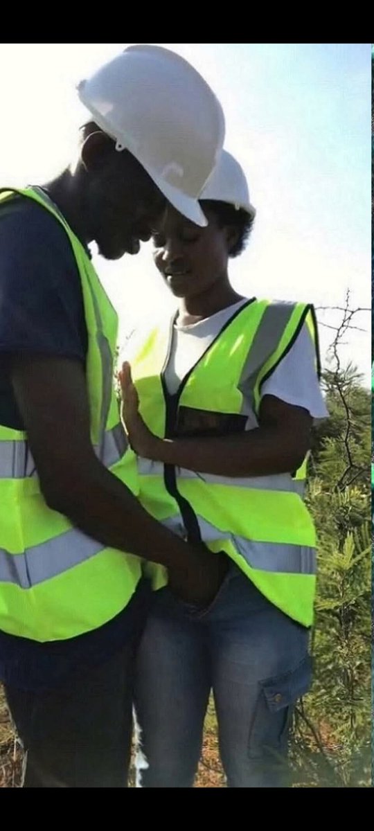 OmwambaHSC's tweet photo. Your loyal girlfriend with his partner at work! https://t.co/sDNWUL09TA