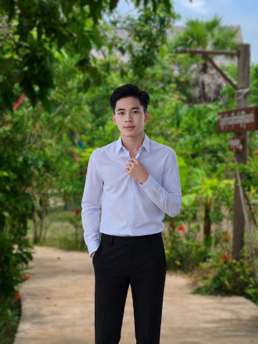 khemrinx's tweet photo. ពូចាស់ចឹងមិចត្រូវថែបក្មួយៗ😜💓 https://t.co/A0K5opdp8M