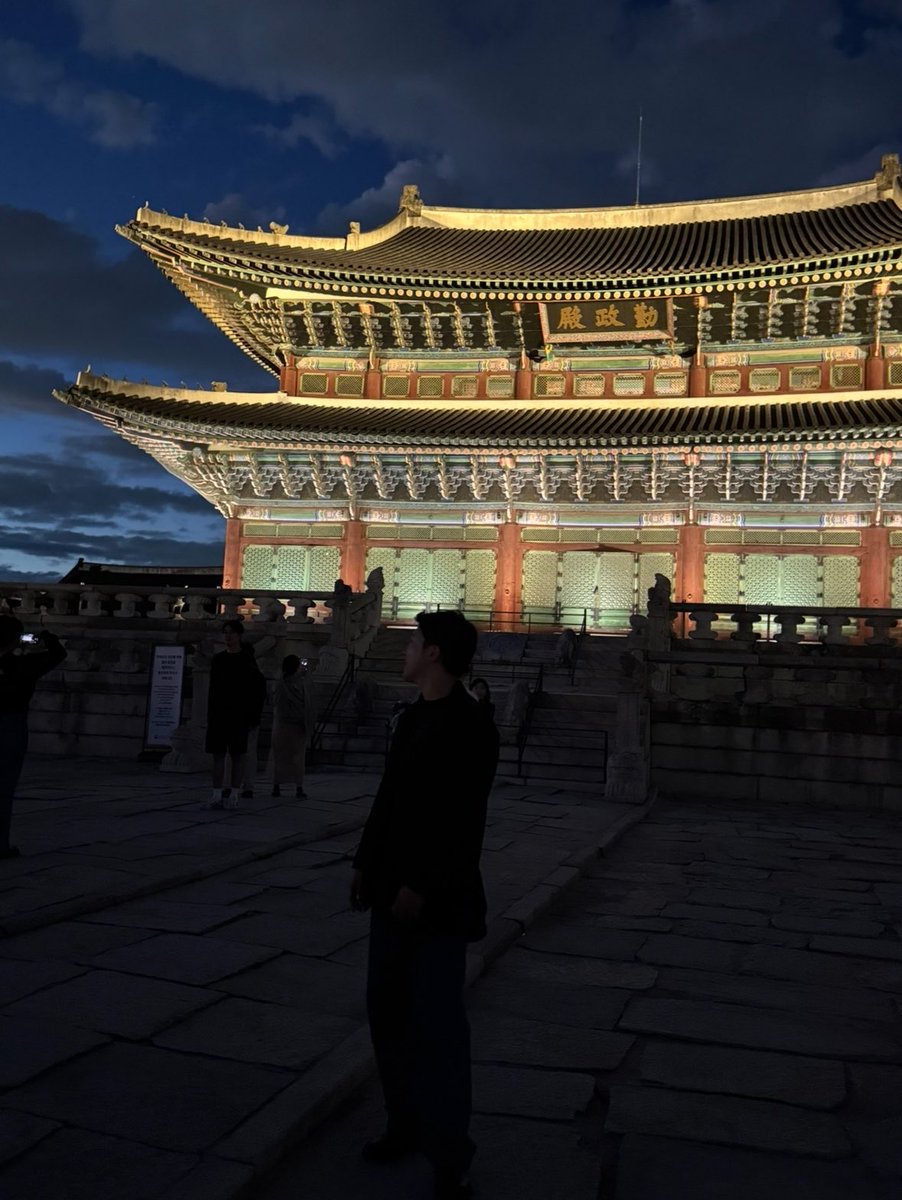Joseph807097's tweet photo. 트친소 

02 3n 멜탑
현생 열심히 삼
친해지는 거 좋아함
취미 헬스 러닝 크로스핏
현생 바빠서 자주 못오는데
트친 다 날라가서 트친소해요
멘션 교류 위주 활동
미자x 무멘팔 O 환영 https://t.co/rxUgsqEXd4