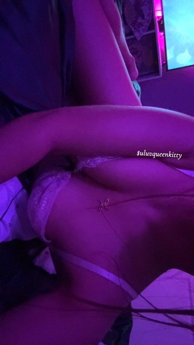 uluvqueenkitty's tweet photo. you can’t stay away from my perfect perky t!ts you lil lurking perv~💋 https://t.co/GQKwfHDLul