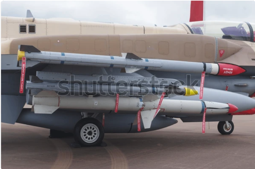 DumbPilot03's tweet photo. @shiv_cybersurg Those are downlock / arm pins; you can see them here for the AMRAAM /  HARM as well. That Akash on the left might not necessarily be an EOIR guided unit. 

The one on the right might be a dummy piece. https://t.co/zCCaFAnEh0