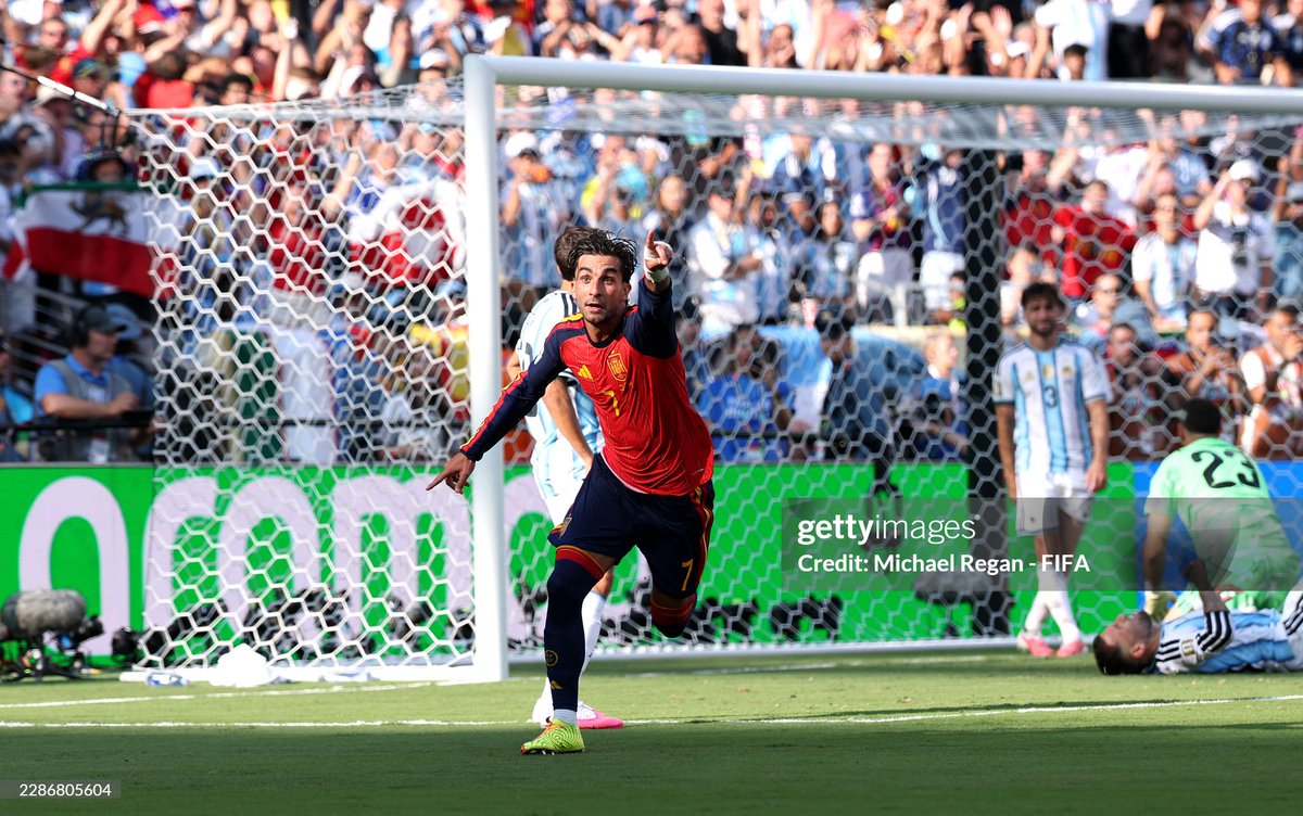 CopaLendas's tweet photo. Ferran Torres, Espanha 🇪🇸.
Espanha 🇪🇸 1 x 0 🇦🇷 Argentina.
Copa do Mundo de 2026, Estados Unidos 🇺🇸/México 🇲🇽/Canadá 🇨🇦.
#ferrantorres #españa #worldcup2026 #copa2026 #usa26 #fifa #leyenda #campeón #eltiburón #lafuria #rfef #adidas #metlifestadium #newjersey #panini #esp #weare26 https://t.co/XfgpDLmf15