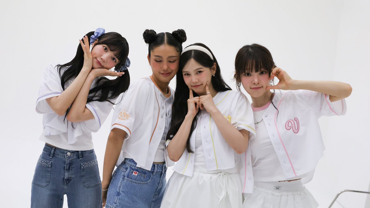 8_OHMYGIRL's tweet photo. 오마이걸(OH MY GIRL) X 모모이와 누이 촬영 현장 Behind Photo📷
(https://t.co/3w8V0fXjec)

#오마이걸 #OHMYGIRL #OMG https://t.co/DnMkf42WFZ
