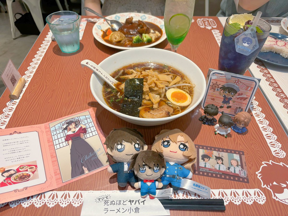 sanadasan19's tweet photo. 大阪城とコナンカフェも〜！ https://t.co/oLRJhRARsN