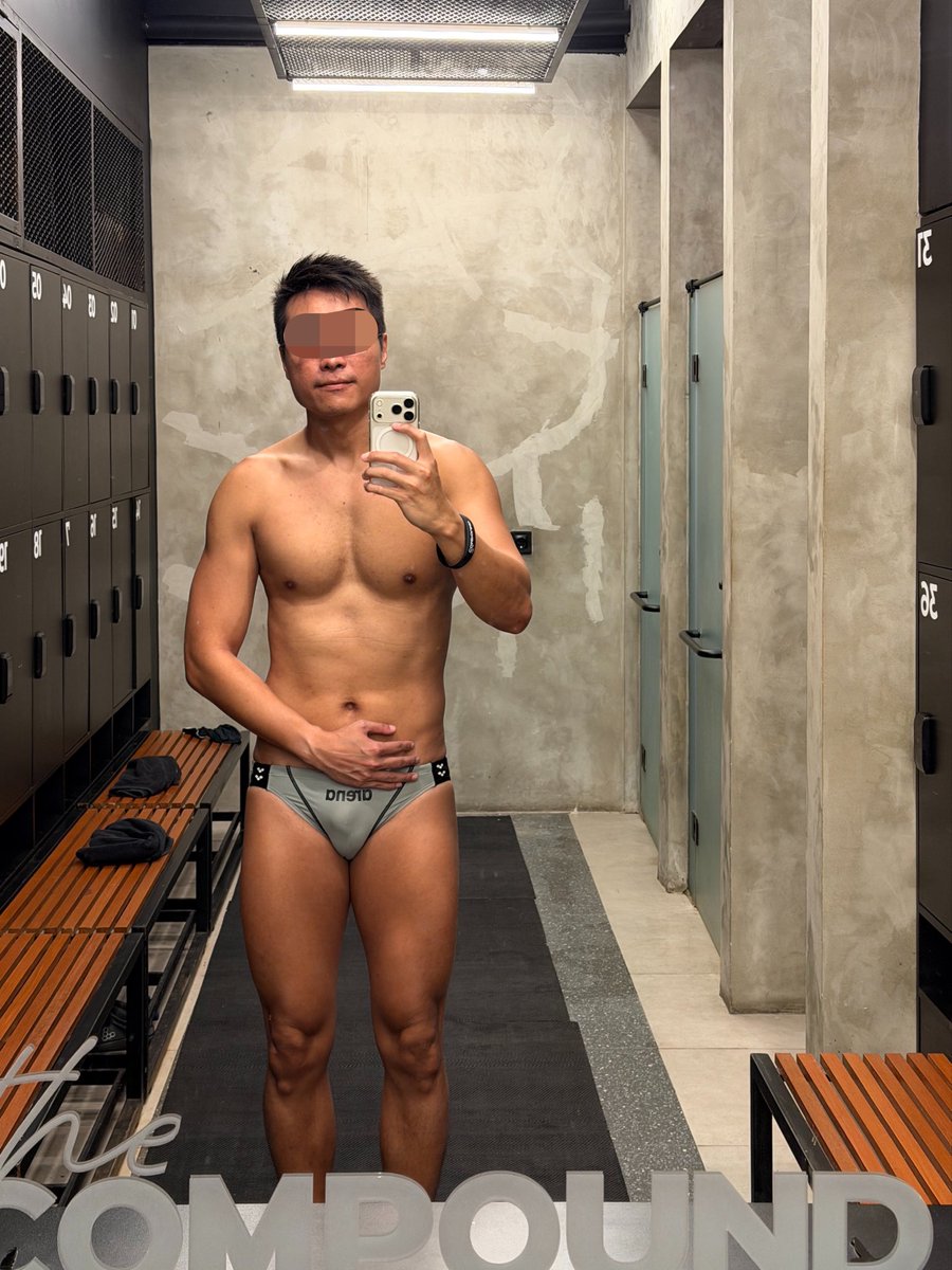 hunkafter's tweet photo. When the fitness centre in Bali has a pool. #postworkout #trunks https://t.co/TI6TXDf4JY