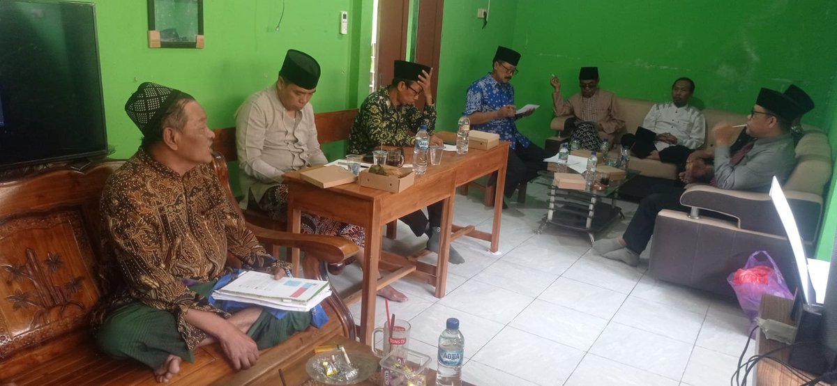 kata_dhoni's tweet photo. Yayasan Sunan Prawoto Pati Jawa Tengah - Pusat Pendidikan Islam https://t.co/GKqgcuduY5