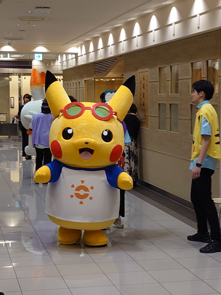 tsuyoponsuke's tweet photo. 野生のポケモンに初めて遭遇したw https://t.co/oJDDmNrFlF