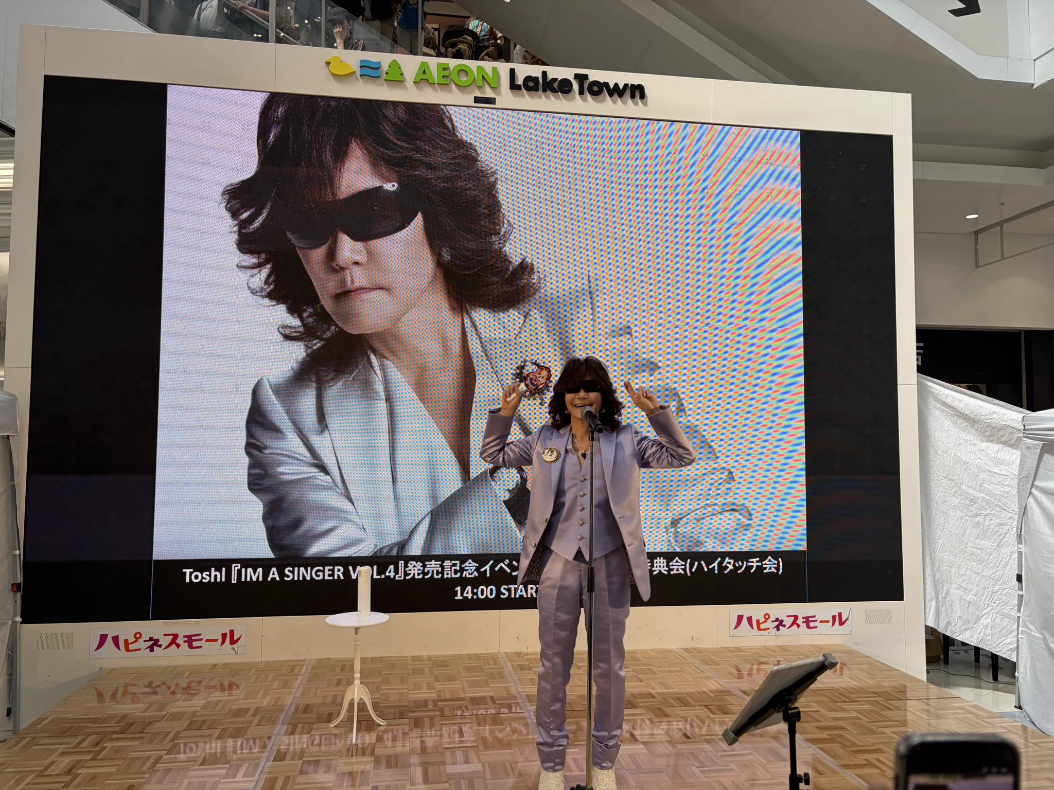 Toshl、新アルバムイベントでファン熱狂のミニライブ