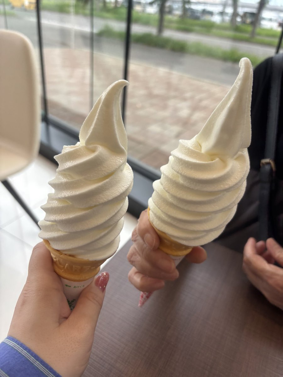 mie666uw's tweet photo. ロイズ行ってきたー☺️
チョコ🍫味とのミックス無くなっちゃってて悲しみ😭💔 https://t.co/wg5ohqOQz7