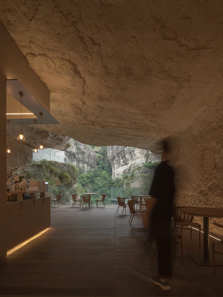 interiorsuckerr's tweet photo. Would you brave the heights for a coffee?
📍Yandang Mountain, China https://t.co/hNUOZ1u3RX