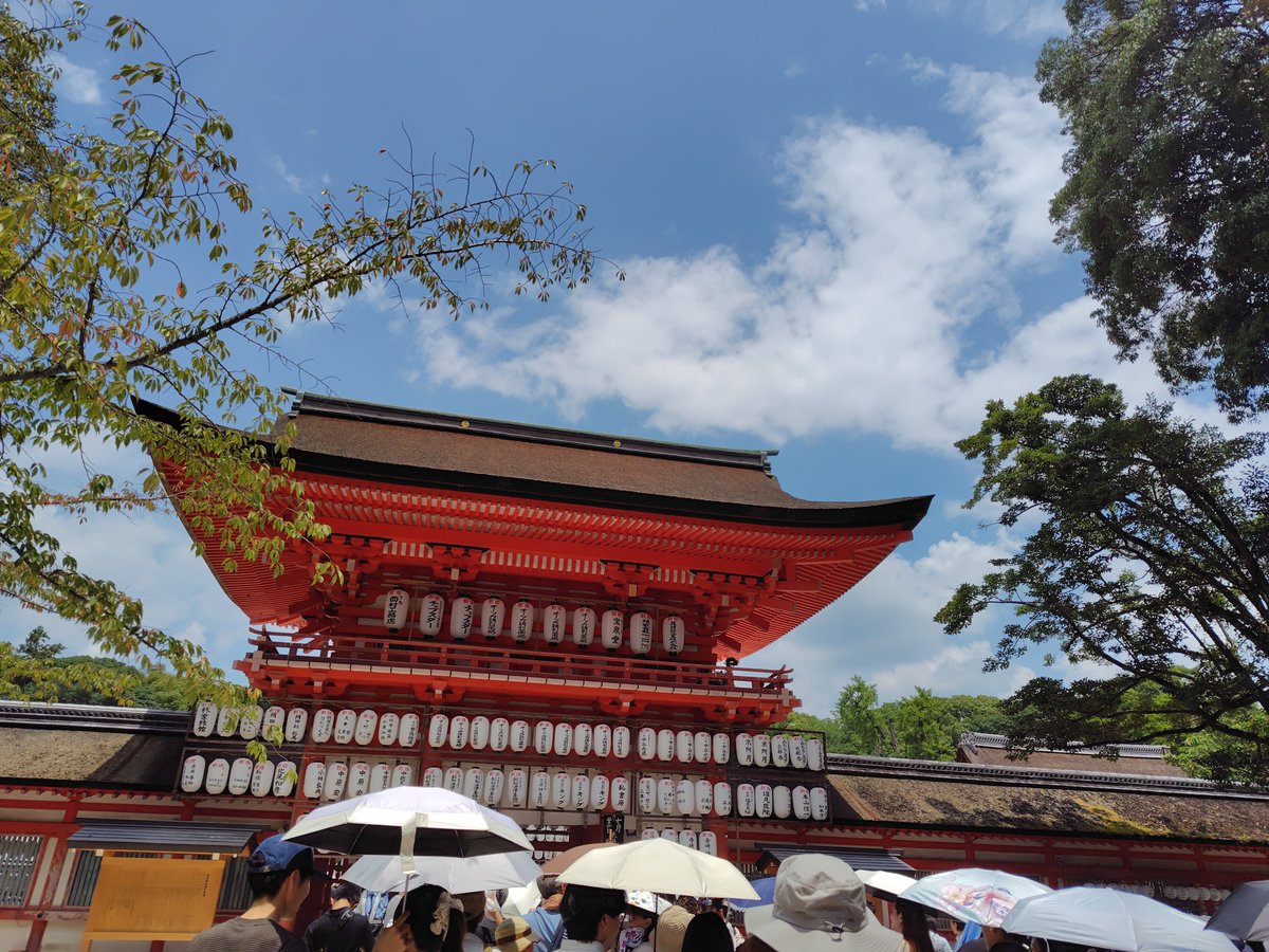 mo_53kz's tweet photo. 下鴨神社のみたらし祭り🍡
みたらし団子は関係ないよ https://t.co/I6FiDUME6T