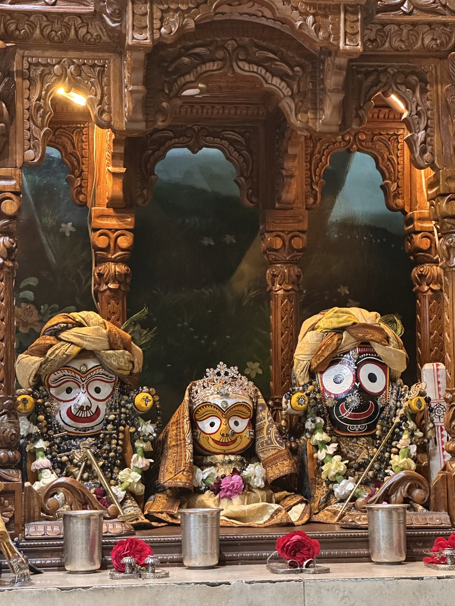Gooneymania's tweet photo. If one is engaged in devotional service, one becomes unattached to all kinds of material enjoyment and suffering. ( Srimad Bhagavatam) https://t.co/MWFMxNy8Be