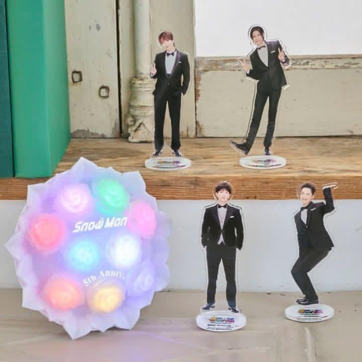 SnowMan__Fc's tweet photo. ⛄️Snow Man ファンの皆様に朗報です！❄️

#SnowMan 1st Stadium Live「Snow World」の人気公式グッズが再入荷しました！🎉

以前入手できなかった方も、今がチャンスです。人気アイテムが再入荷しました。💙

お見逃しなく！

🛒今すぐゲット👇
https://t.co/yTxckjE24Z

#スノーマン #SnowWorld #PR https://t.co/fYnLBCdZWY