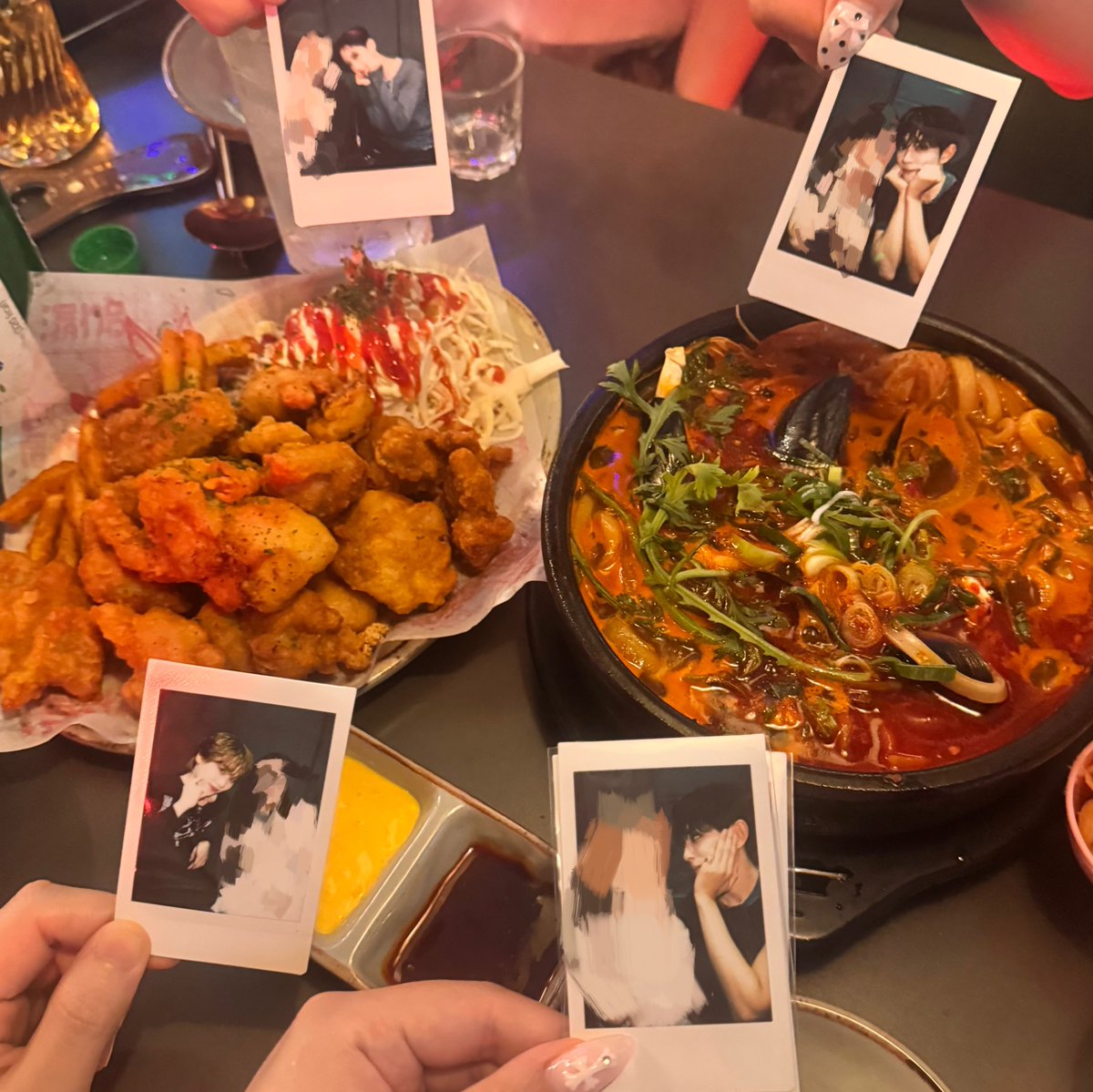 cjudtie's tweet photo. 우리 다크비비 평생 사랑합니다
👩🏻‍❤️‍👨🏻👩🏻‍❤️‍💋‍👨🏻🫰🏻🫂♥️

@zzangfree_ https://t.co/8t9nVRgTIz