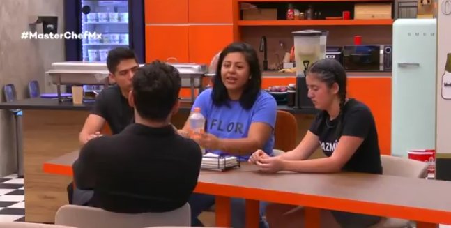 odaliscaroquera's tweet photo. Hay le va #NuevasIdeas para el #Mundo de la #CasadeMasterChefMx ya que se le han #Secado a la #Turbia #Produccion y a #DavidOrtega quiere #Contenido bueno la #Idea de #Carmen es #Manipular a #Flor que sea una #Nueva #Diva si toda la #Temporada ha #Manipulado #MasterChefMx https://t.co/5izRAMDw5h