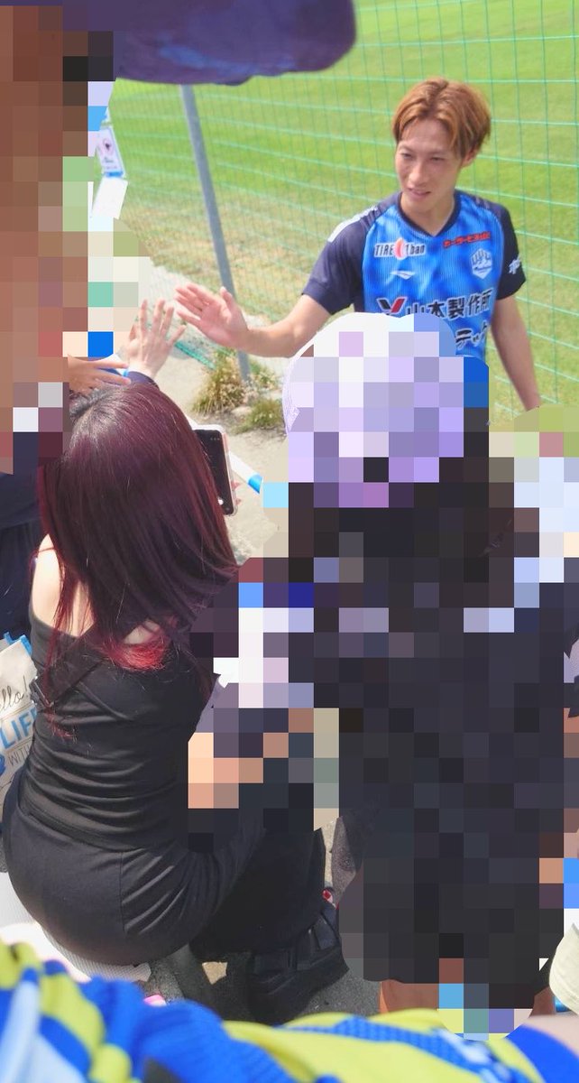 422c5c5's tweet photo. 暑くてハイタッチのみに変更だったけど、やっと行けてよかった😭 https://t.co/mpKbFa8iQ8